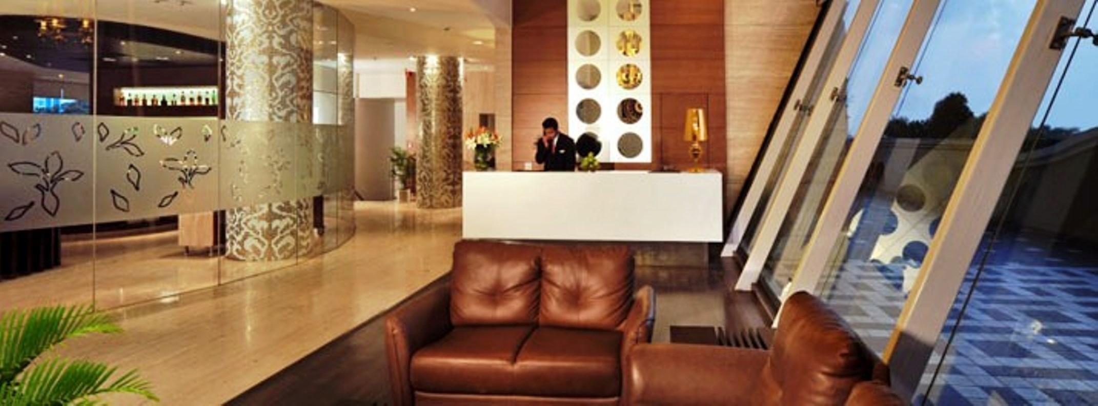 Majestic Court Sarovar Portico Navi Mumbai Esterno foto