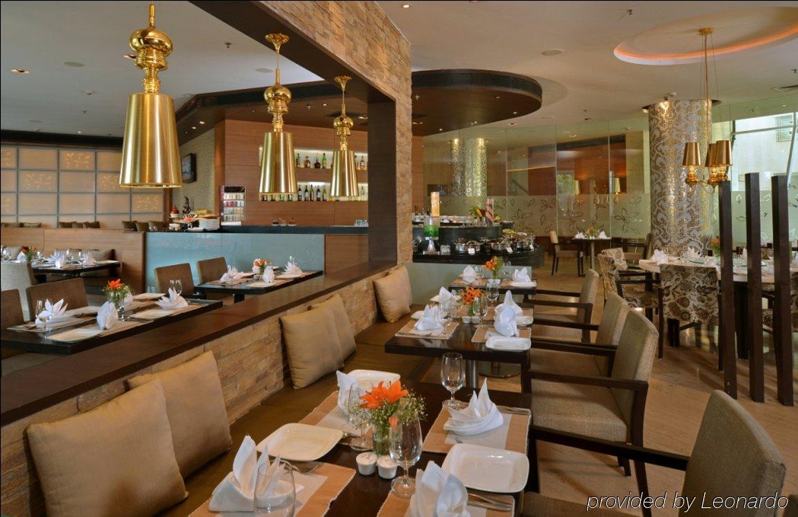 Majestic Court Sarovar Portico Navi Mumbai Esterno foto