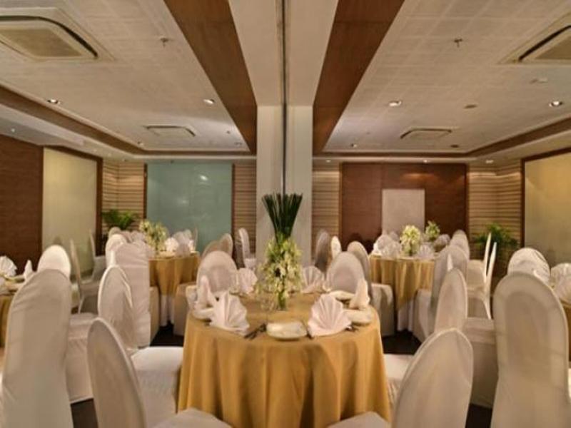 Majestic Court Sarovar Portico Navi Mumbai Esterno foto